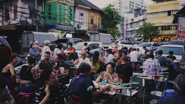 Restaurants struggle after the pandemic in Bangkok