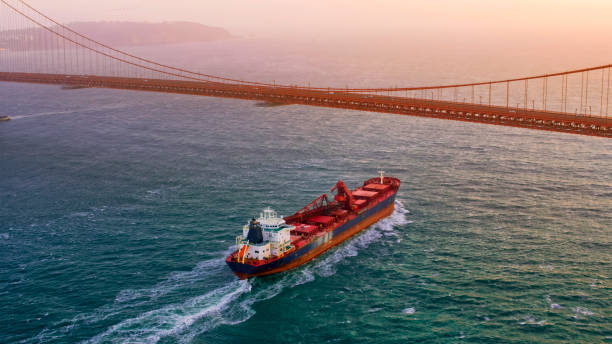 istock View of ship approaching Golden gate Bridge 1488554385