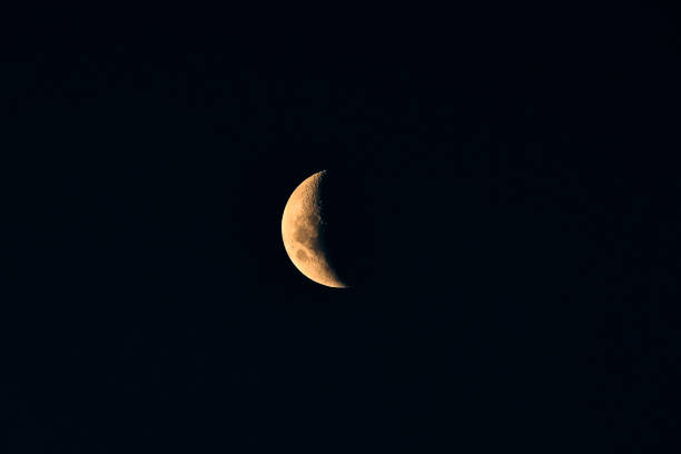istock View of the moon from the beach 1488579701