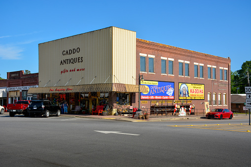 Murfreesboro, Arkansas, 2023: Clevenger Building is covered in a mid-century \