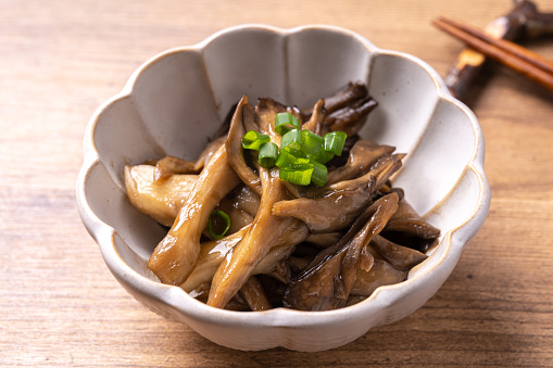 Stir-fried maitake mushrooms with butter and soy sauce