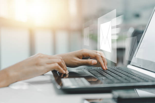 contact, email, internet, laptop, mail, message, company, network, e-commerce, letter. employee checking email with laptop on internet. message check on mail. e-commerce with network message. contacto, correo electrónico, internet, computadora portátil, correo, mensaje, empresa, red, comercio electrónico, carta. empleado revisando el correo electrónico con la computadora portátil en internet. comprobación de mensajes en el correo. comerci