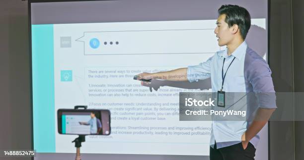 Teacher In Adult Education Class Stock Photo - Download Image Now - Live Streaming, Presentation - Speech, Slide Show