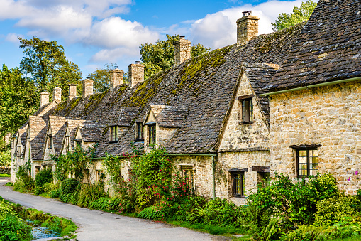 Picturesque Gold Hill in Shaftesbury, Dorset, UK
