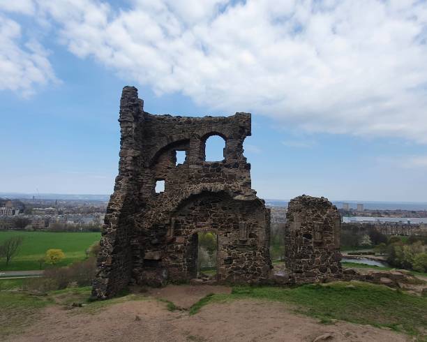 istock ruined building of the time 1488918236