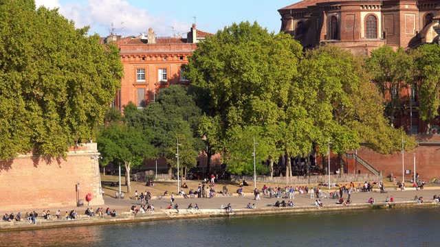 embankment of the Garonne river in the city. Europe, France, Toulouse