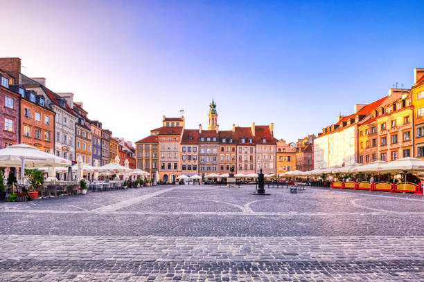 Old Town Square in Warsaw during a Sunny Day Old Town Square in Warsaw during a Sunny Day, Poland warsaw stock pictures, royalty-free photos & images