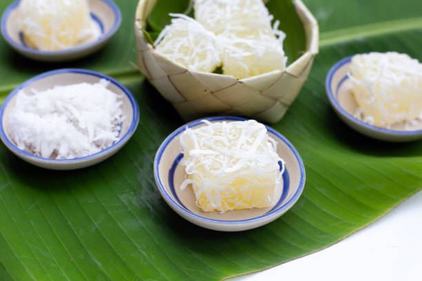 istock Steamed tapioca cake or cassava cake with grated coconut 1488990767
