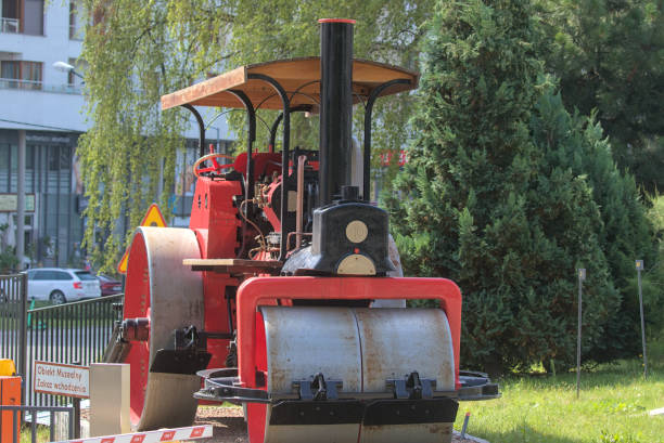 Asphalt, Crushed Concrete, Heavy, Concrete, Old, Antique, Asphalt Paver, Heavy Industry, Road Roller, Vehicle
