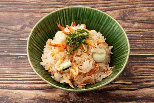 Rice cooked with sakura shrimp