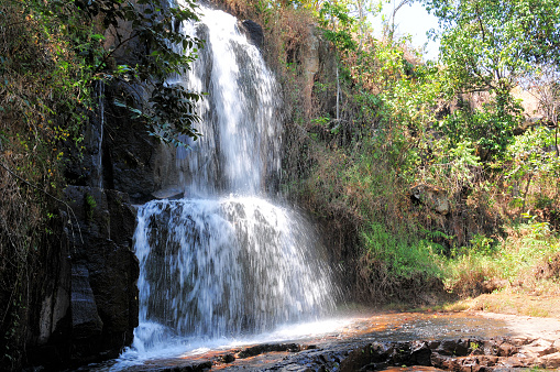 Kagera Falls / Chutes de la Karera, Rutana province, Burundi: falls in a remote forest and savannah area, where no crowds go - Nkoma massif - Karera Falls and Cave were established as a protected area in 1980. The site was submitted to the tentative list of UNESCO in 2007.