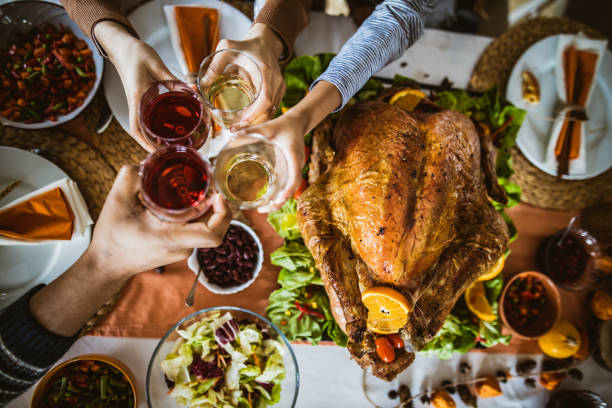 istock Family's toast during Thanksgiving lunch! 1489059571