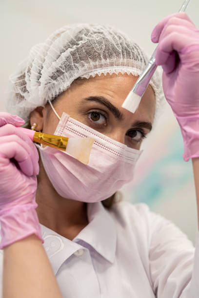 istock Cosmetologist with bones and tools in a cosmetology office. 1489096880