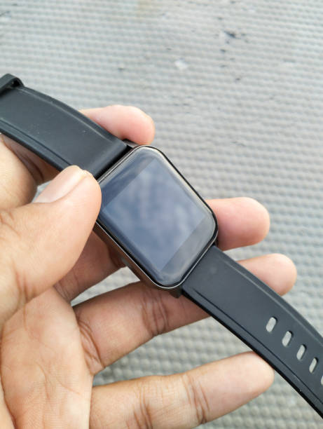 istock a hand of man hold smart watch 1489102079