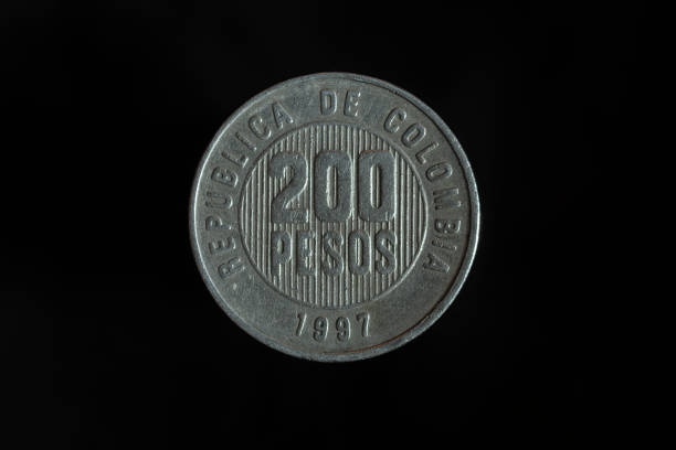 200 Colombian pesos coins