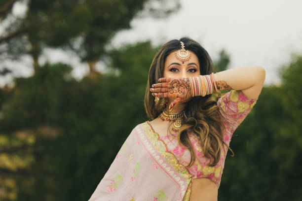 istock Indian woman in Saree/Sari 1489175042