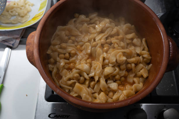 istock Pettule and ciceri. Typical dish of Campania cuisine 1489186848
