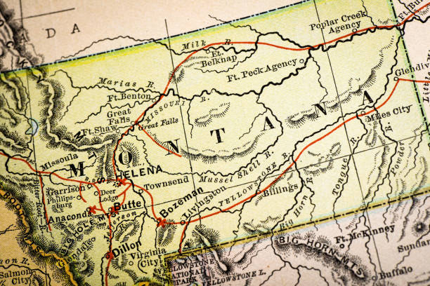 istock Antique atlas map macro closeup: Montana 1489193730