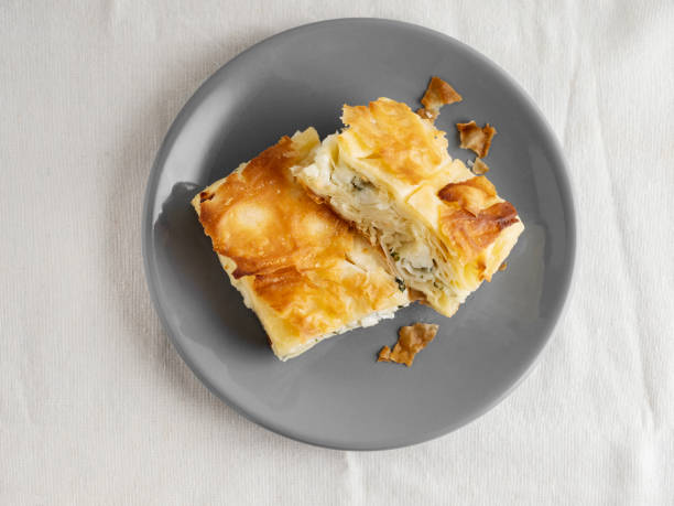 トルコ菓子ボレック、トルコのス・ボレギ、ス・ボレギ/トルコパティ - börek turkish culture middle eastern cuisine pie ストックフォトと画像