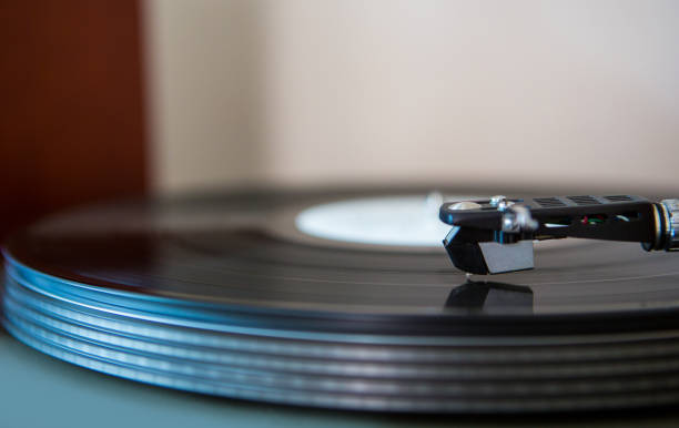 istock Close-up vintage vinyl record player. 1489342146