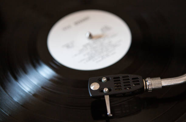 istock Close-up vintage vinyl record player. 1489342148