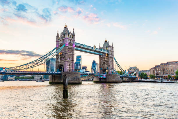istock Tower Bridge in London, the UK at sunset. 1489366171