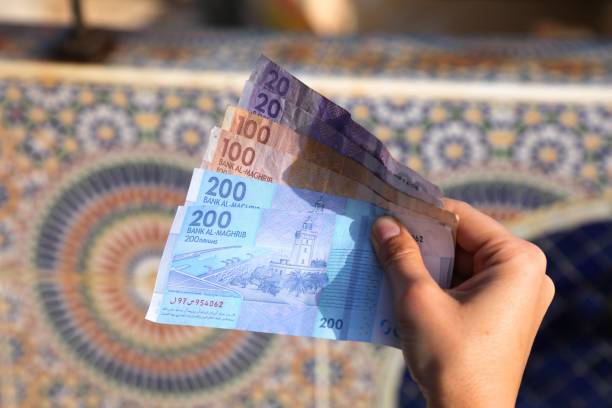 morocco currency dirham banknotes - moroccan currency imagens e fotografias de stock