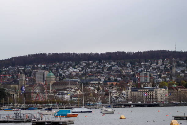 istock Lake in Zurich 1489445079