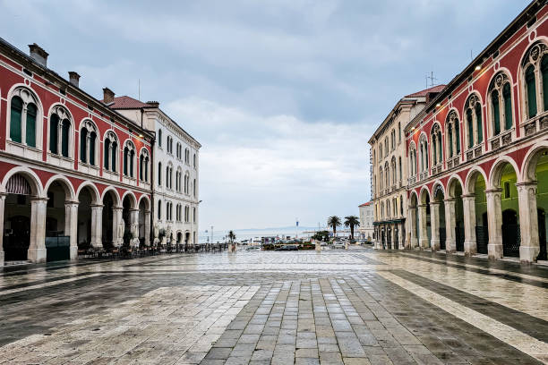 istock Republic Square - Prokurativa in Split, Croatia 1489460102
