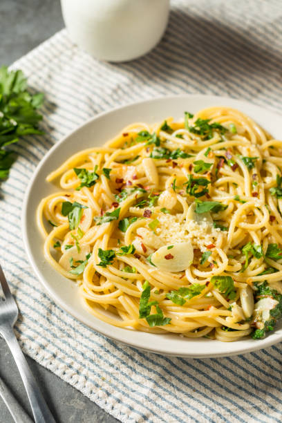 istock Homemade Pasta Garlic and Oil Dinner 1489506154