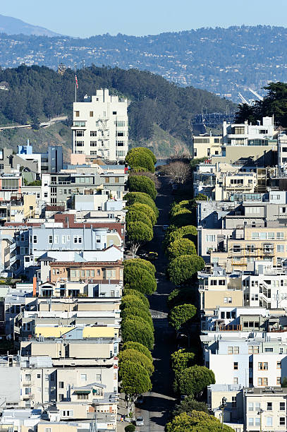 istock Hilly San Francisco street 148951996