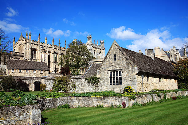 istock Oxford University Christ Church College 148952704