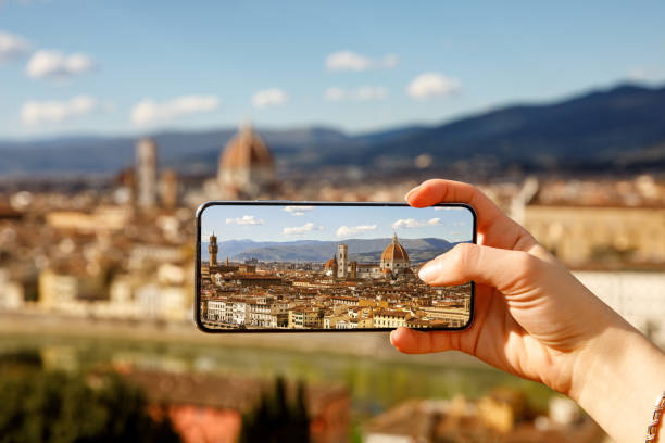 istock Mobile photography in Florence, Italy. 1489557029