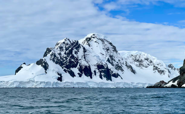 istock Icebergs in Antarctica 1489558846