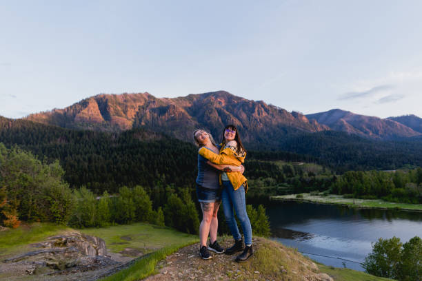 istock Friends Enjoying Springtime in Oregon Pacific Northwest 1489575863