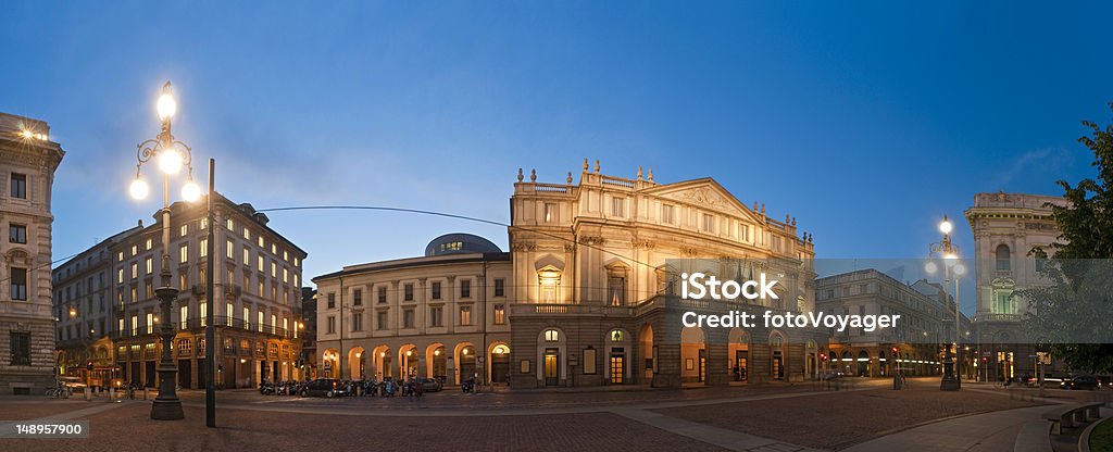 ミラノスカラ座オペラハウス」のイタリア - ミラノ・スカラ座のロイヤリティフリーストックフォト