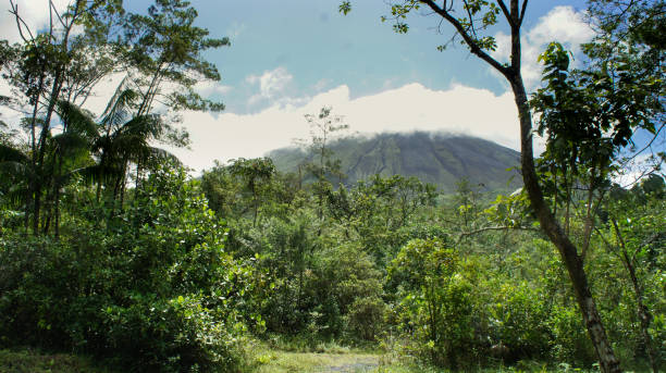 istock Irazu Volcano, Costa Rica 1489587308
