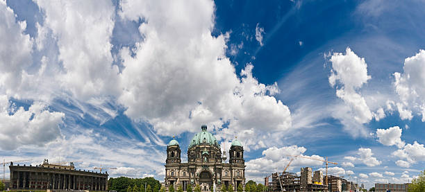 베를리너 dom 빅 스카이 도시 - panoramic gothic style berlin cathedral berlin germany 뉴스 사진 이미지