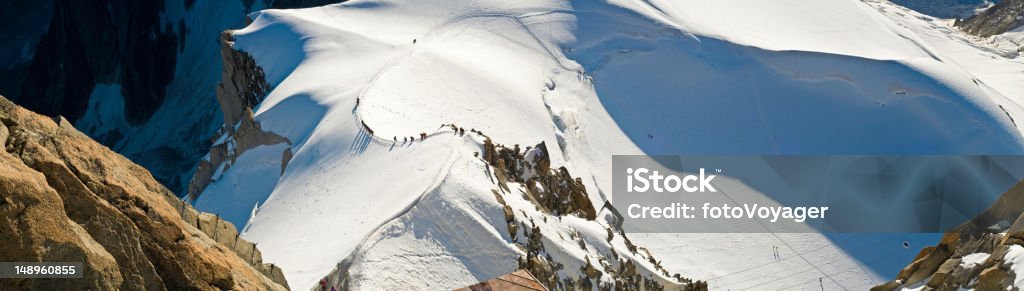 Aiguillle du Midi alpinismo Chamonix - Foto stock royalty-free di Chamonix