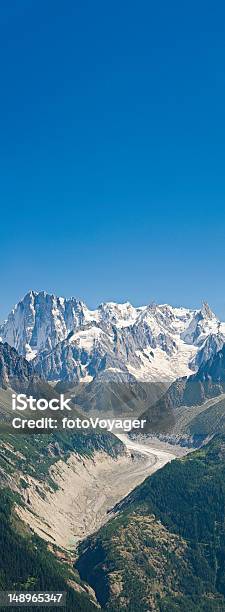 Glaciar Alpino Picos De Banner - Fotografias de stock e mais imagens de Agulhas de Chamonix - Agulhas de Chamonix, Alpes Europeus, Alta Savoie