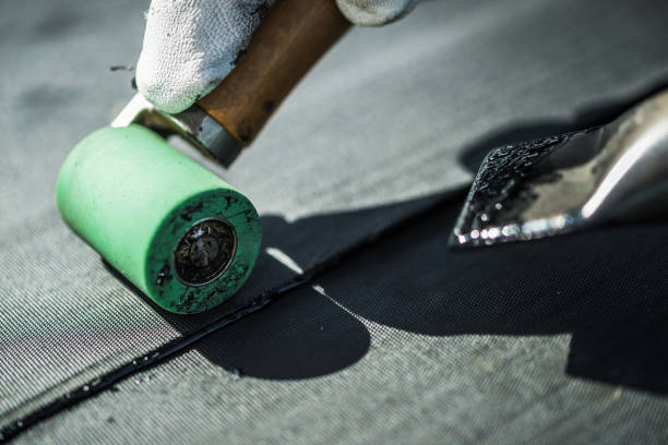istock Roof Rubber EPDM Membrane Installation Close Up 1489711446