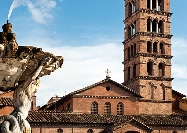 Su Roma: Bellissimo romano, la Chiesa di Santa Maria in Cosmedin, Italia - foto stock