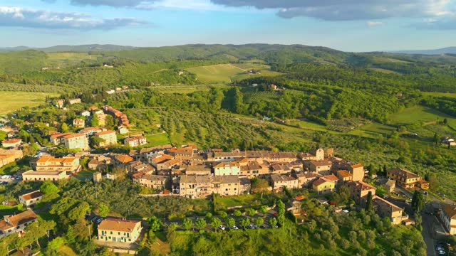 San Donato in Poggio, Medieval Tuscan Town