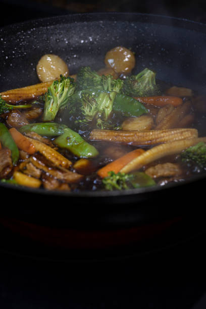 istock BEEF AND VEGETABLE STIR FRY 1489762506