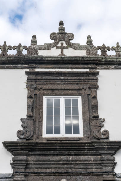 istock Ornate window in Ponta Delgada 1489781687