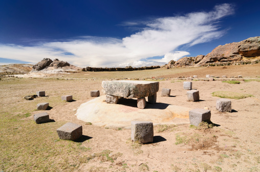 Bolivia – Inca prehistoric ruins on the Isla del Sol, on the Titicaca lake, the largest highaltitude lake in the world (3808m) This photo present Inca ceremonial table