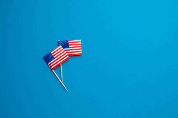 istock Small paper American flag 1489836553