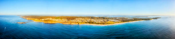 istock D Caves beach high sea to shore pan 1489883898