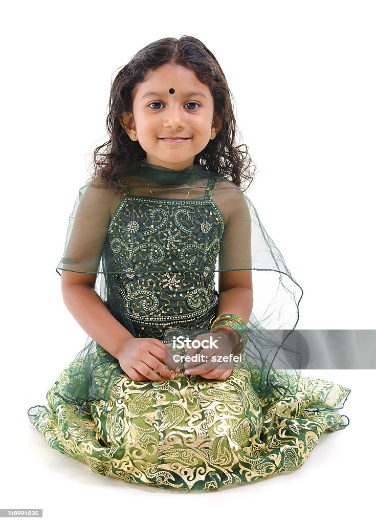 젊은 어린 아시아계 인도어 여자아이 미소 - 로열티 프리 귀여운 스톡 사진