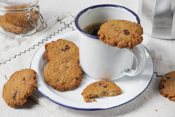 istock Raisin and Chocolate Chips Oat Cookies. 1489967638